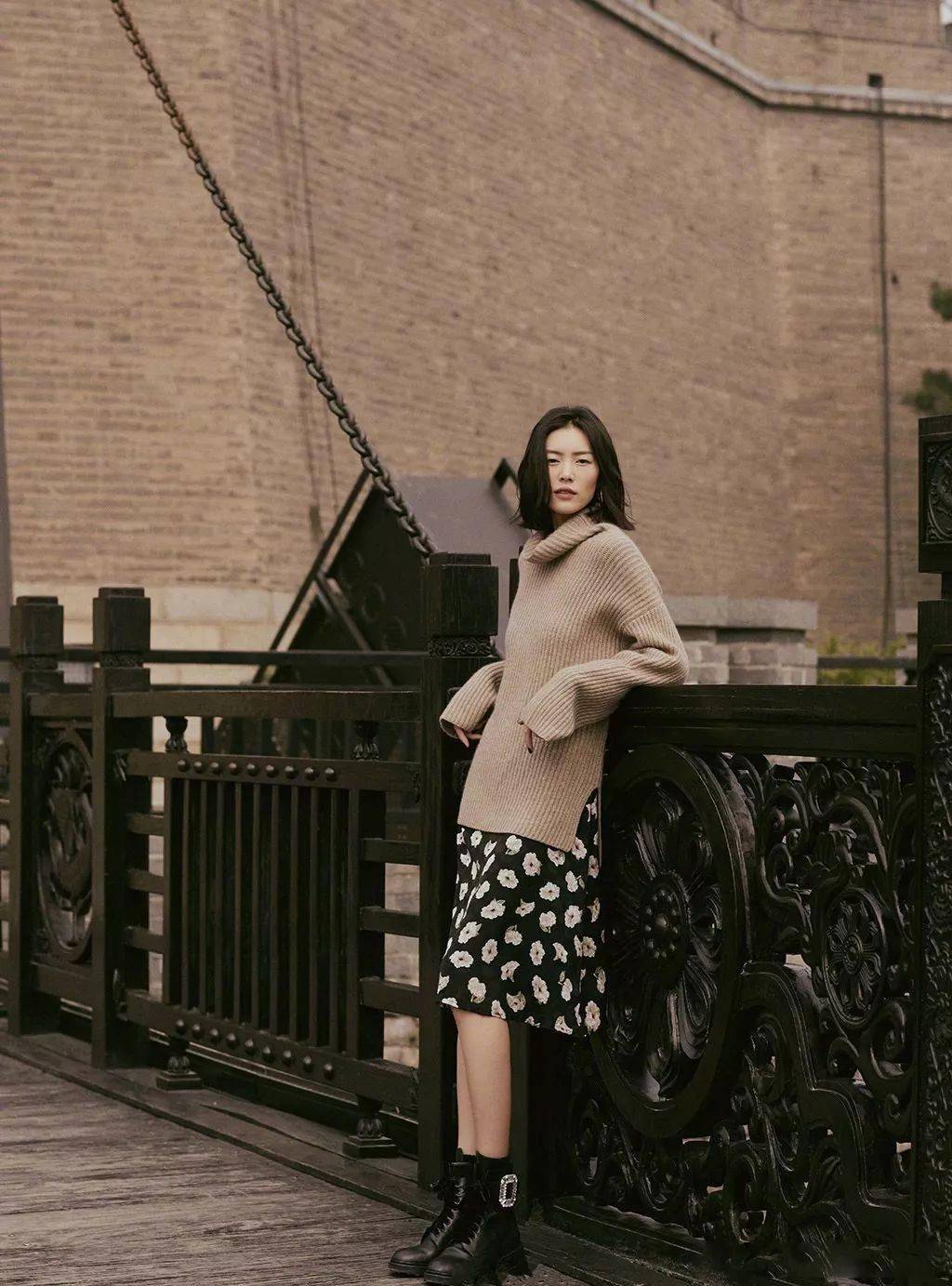 黑色|【服饰前沿】2020显白又高级，只服奶茶色