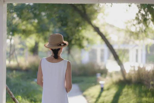 什么样的夫妻才能过好一生 d49b5ab803cb4e0eb10bff3957abc733.jpeg