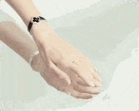 Cartier|江疏影的腕表，《从入门到（因价格而）放弃》