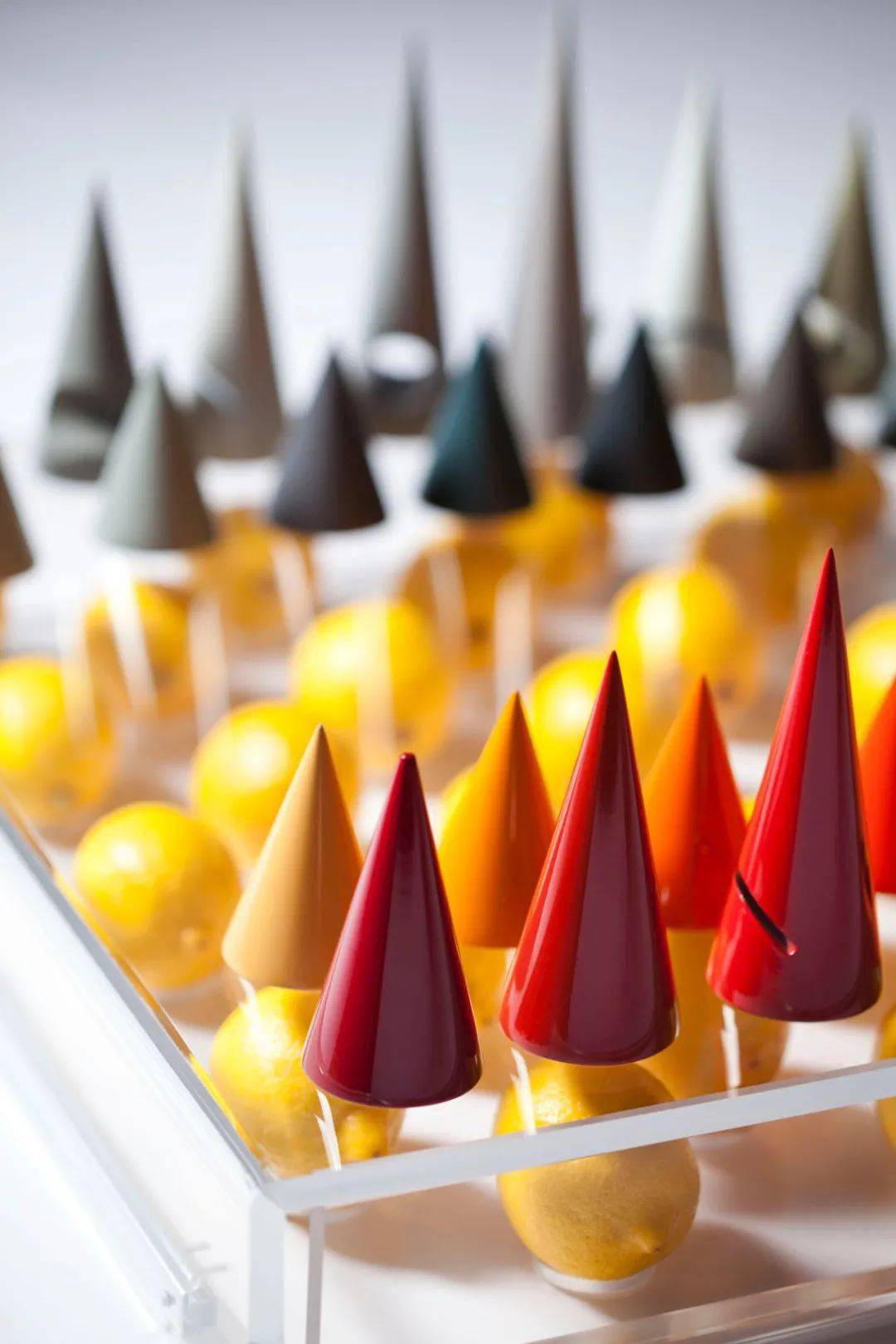 棋子|建筑大师为何都要设计自己风格的国际象棋？