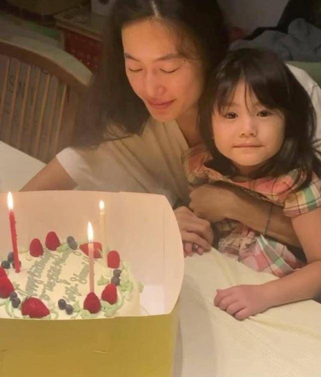 小孩子做蛋糕玩具 dd7ac6dc9f46497b9e69883e74612f48.jpeg