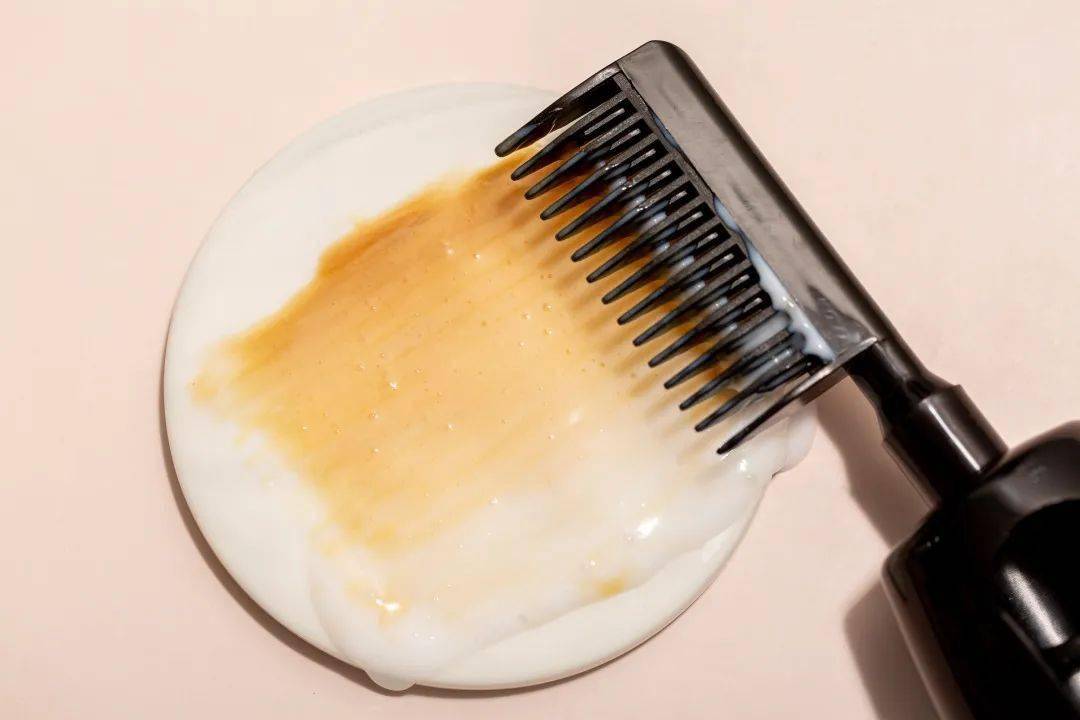 白发|众星力荐～梳头就能get新发色～单手可染，30分钟轻松上色！