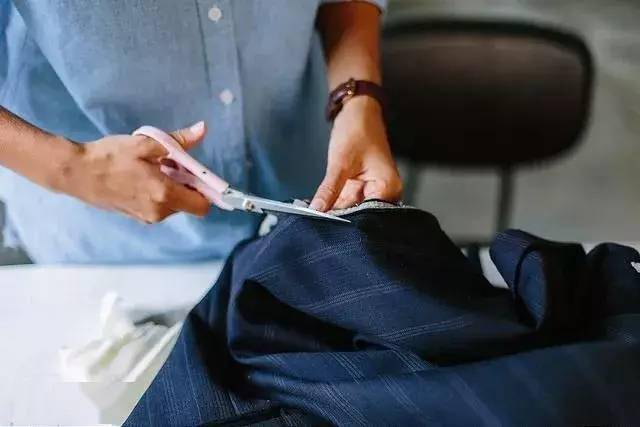 Hacker|这样做比洗还干净!沙发脏了不用拆不用洗