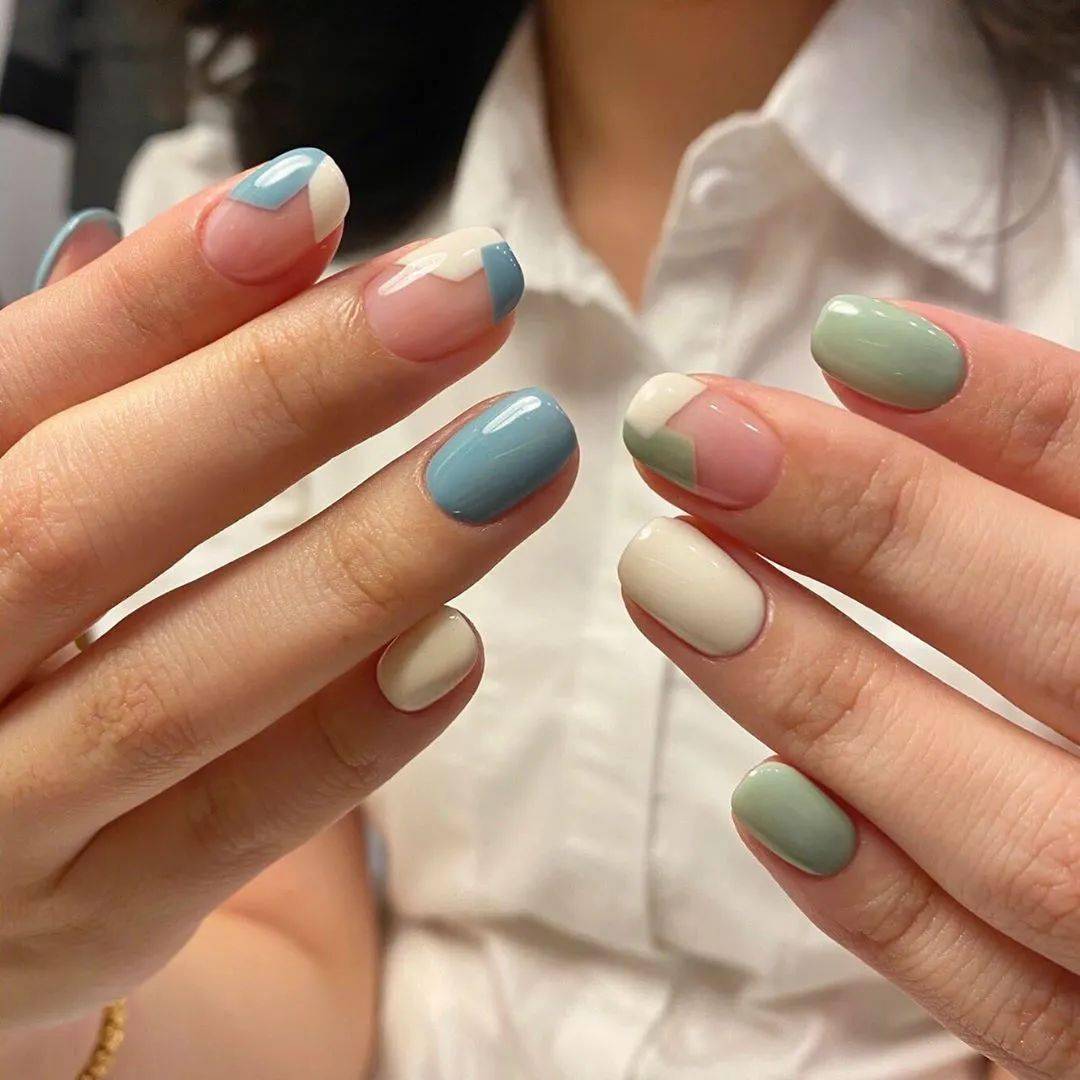 款式|赶紧存图！40款秋冬美甲，显白不挑人！