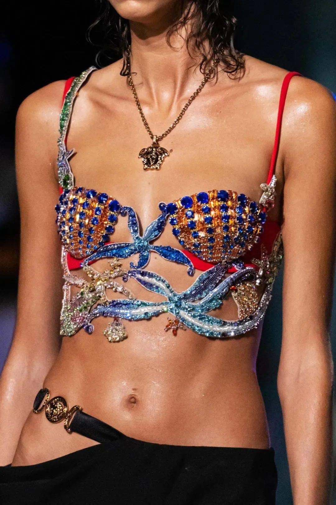 印花|2021米兰春夏时装周，美丽的事物带来新的希望（下）