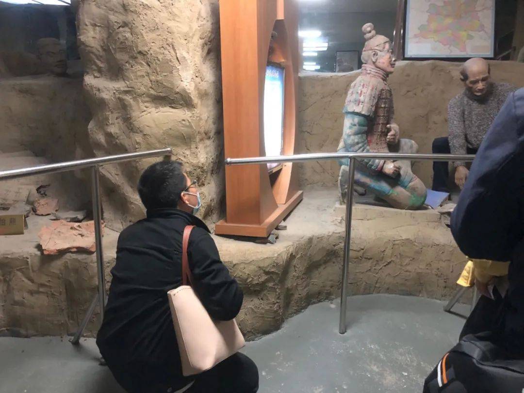 太离谱了，我被骗去看了西安最真的假兵马俑