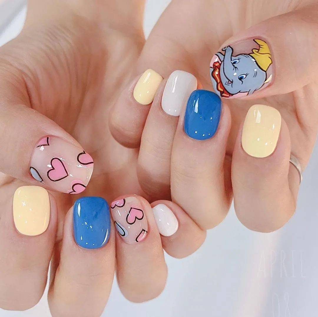 款式|赶紧存图！40款秋冬美甲，显白不挑人！