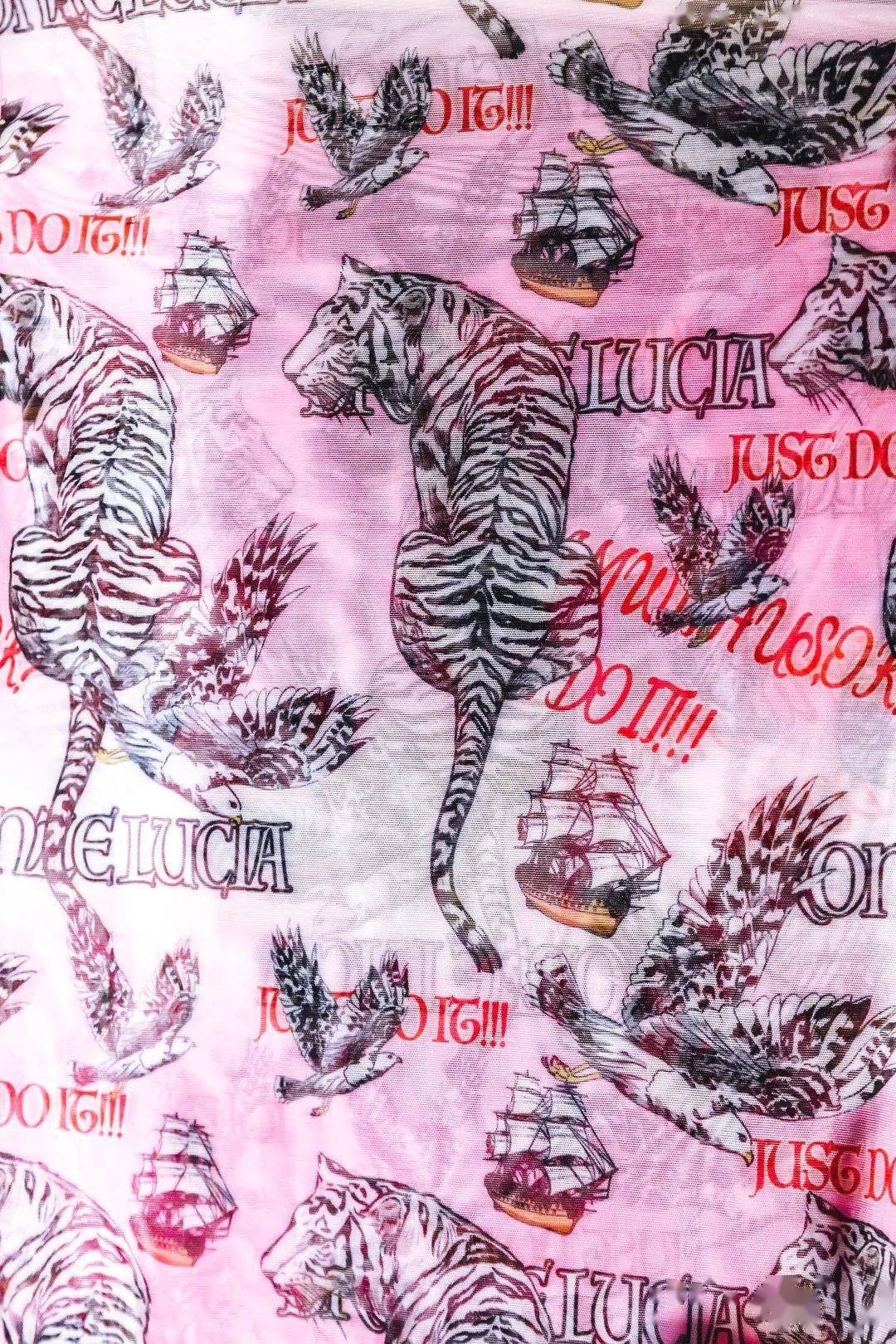 陆玺娅|不愧是你！本季最“拼”的设计师品牌～