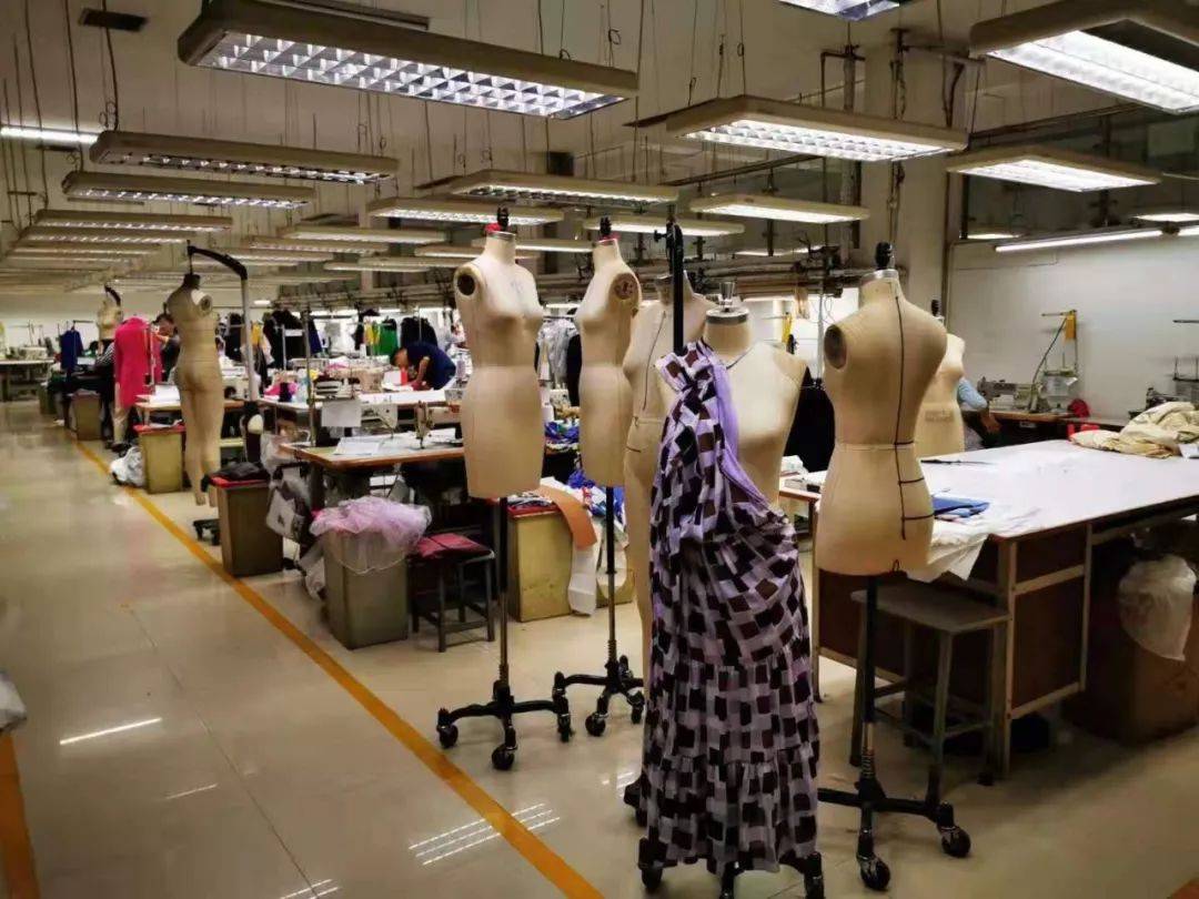 秋冬来|渠道：秋冬来啦，把原单服装一手采购资源分享给大家！