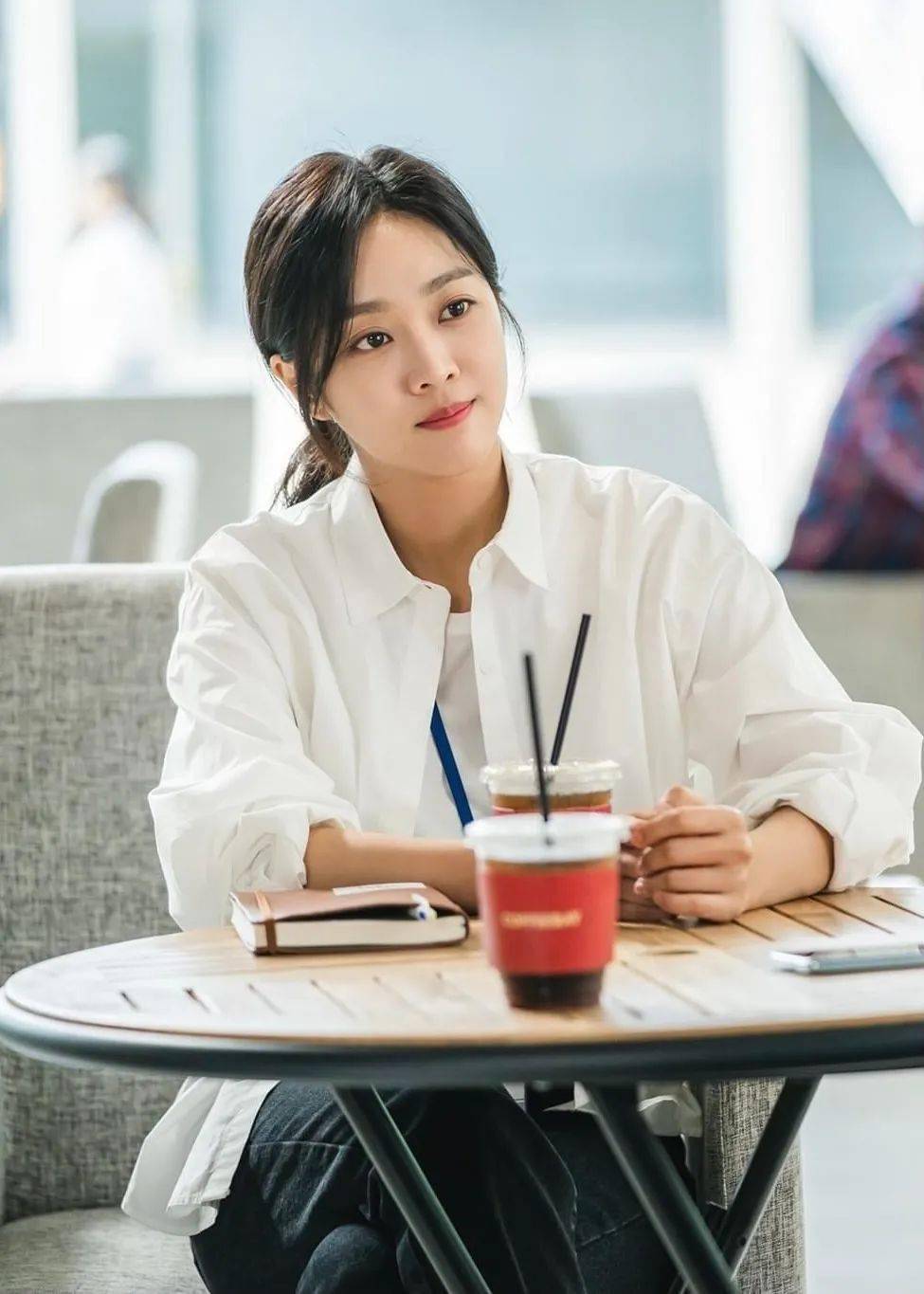 眼线|能让李栋旭一直念念不忘，这个女人不简单！