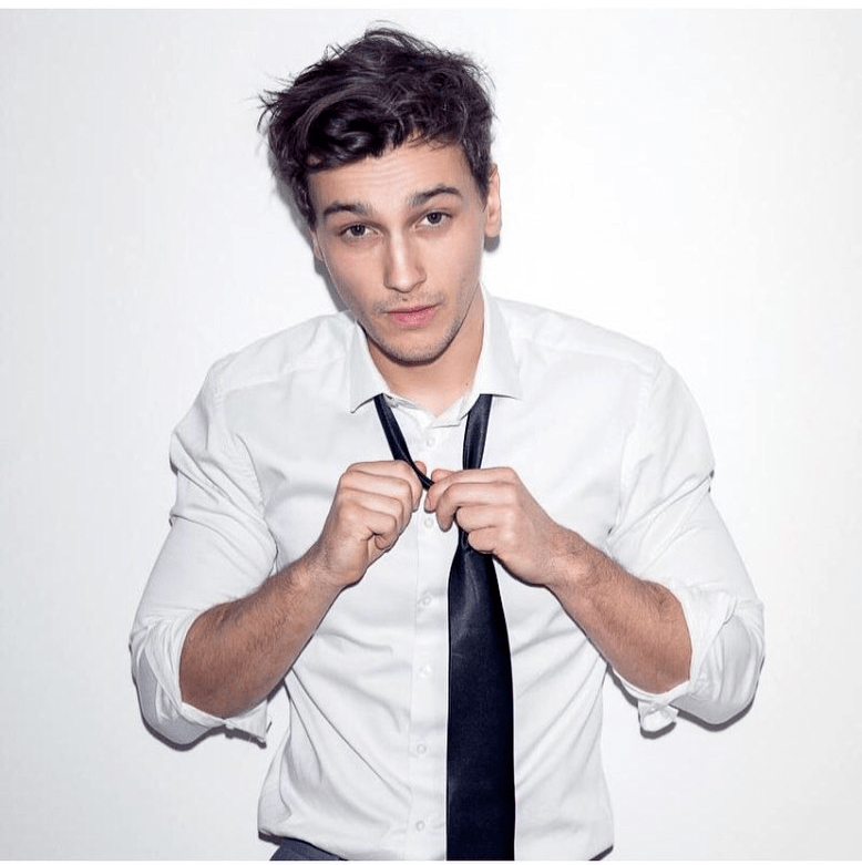 时尚|年度时尚美剧，我一天看完并爱上了全剧所有的男人！