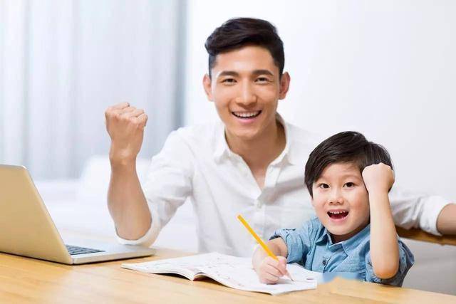 端倪|孩子是不是读书的料，三岁前就能看出端倪，几个表现已给了你答案