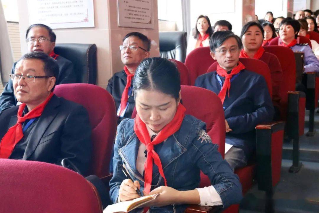 10 月12日上午,中国少年先锋队巢湖市东风路小学第一次代表大会隆重