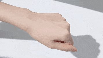 Kidston|刘涛戴400万珠宝、5年还3亿买豪宅，却被嘲不配、手糙得像砂纸？