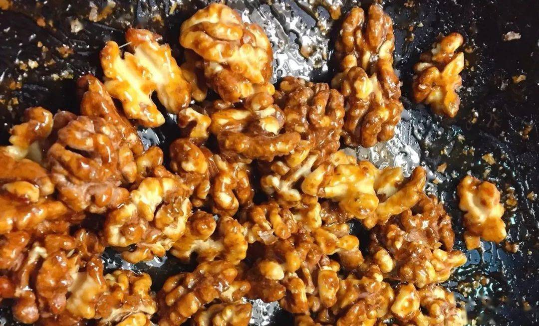 秋冬不吃它太虧了！1斤＝9杯牛奶，補腦還解饞，快做給孩子吃！ 熱愛美食 第7张