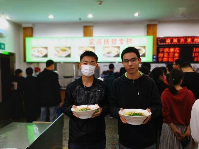 施甸有多少人口_施甸三馆图片(3)