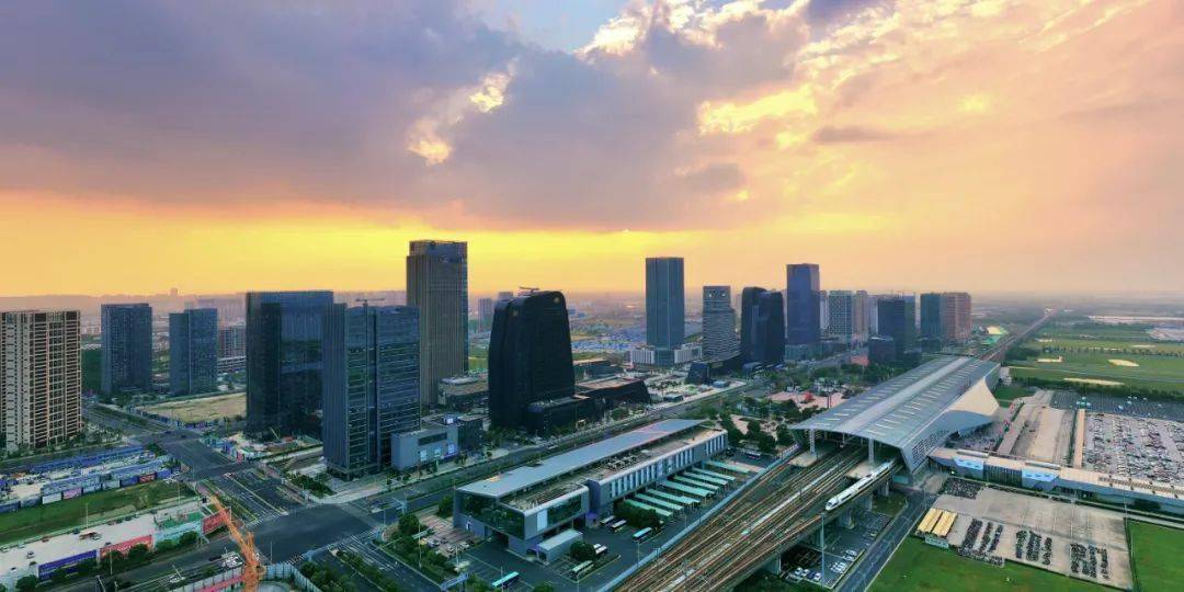 苏州相城区高铁新城GDP增速_苏州相城区高铁新城(2)