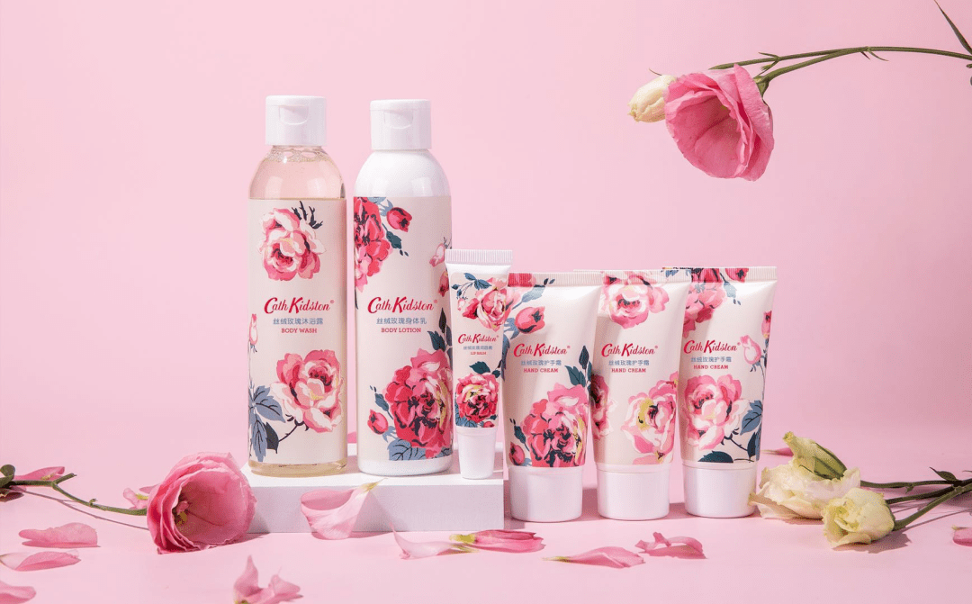 Kidston|刘涛戴400万珠宝、5年还3亿买豪宅，却被嘲不配、手糙得像砂纸？