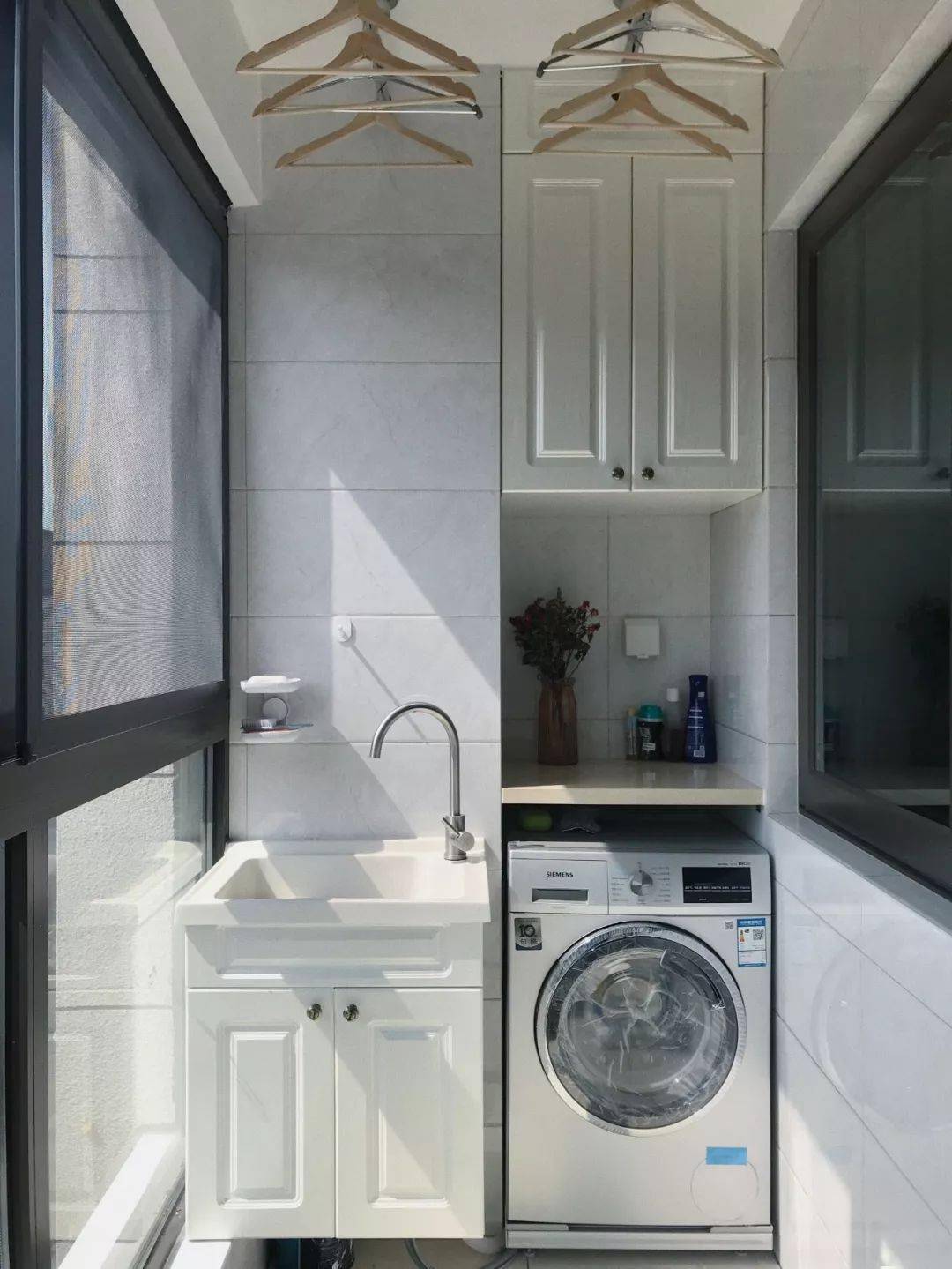 现代阳台 多功能洗衣机柜 容量满满 - 斑马设计设计效果图 - 躺平设计家