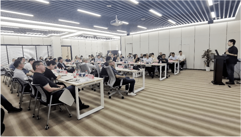 教育规划|2020人工智能时代未来教育规划设计高峰论坛在深举行