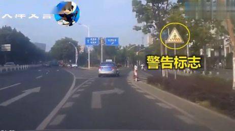 连续变道违规吗 4c27399d401f46fcb3c8ce8e548f6037.jpeg