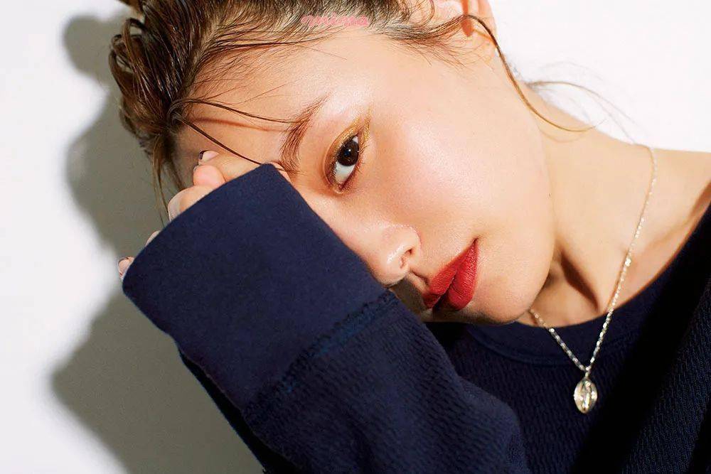 眼影|每刻美丨千国惠和高桥爱的秋日妆容 尽显成熟魅力