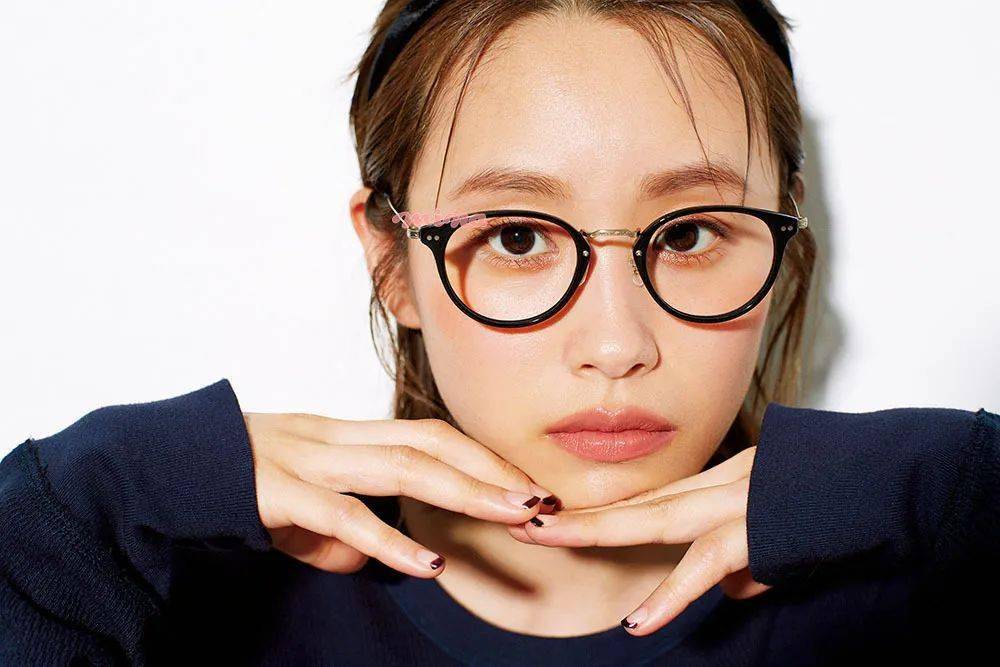 眼影|每刻美丨千国惠和高桥爱的秋日妆容 尽显成熟魅力