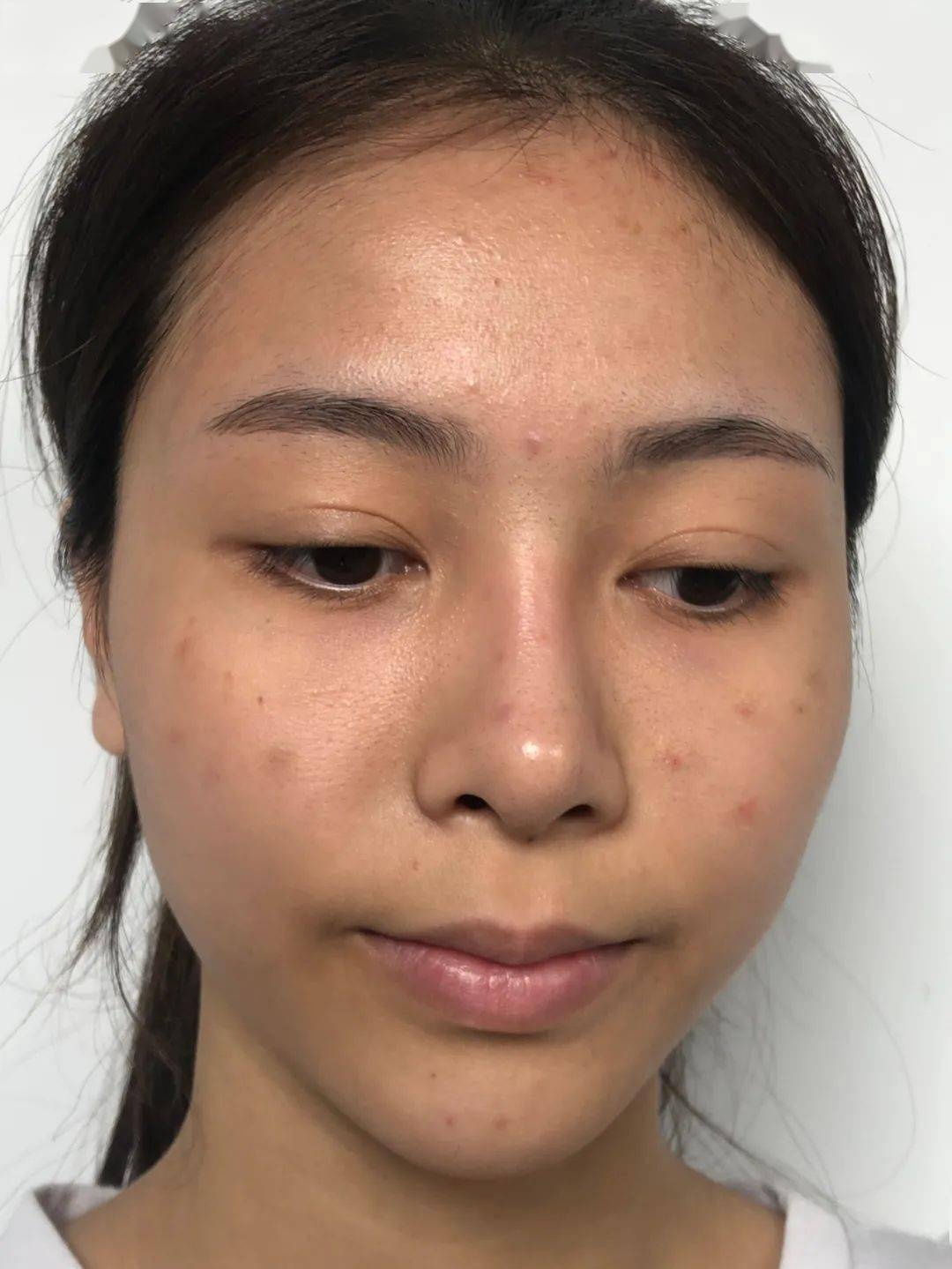 灰色交易|南韩女爱豆“灰色交易”被深扒！18岁出道通吃半个娱乐圈，千亿富豪5次求婚不下嫁：这女的好会玩！