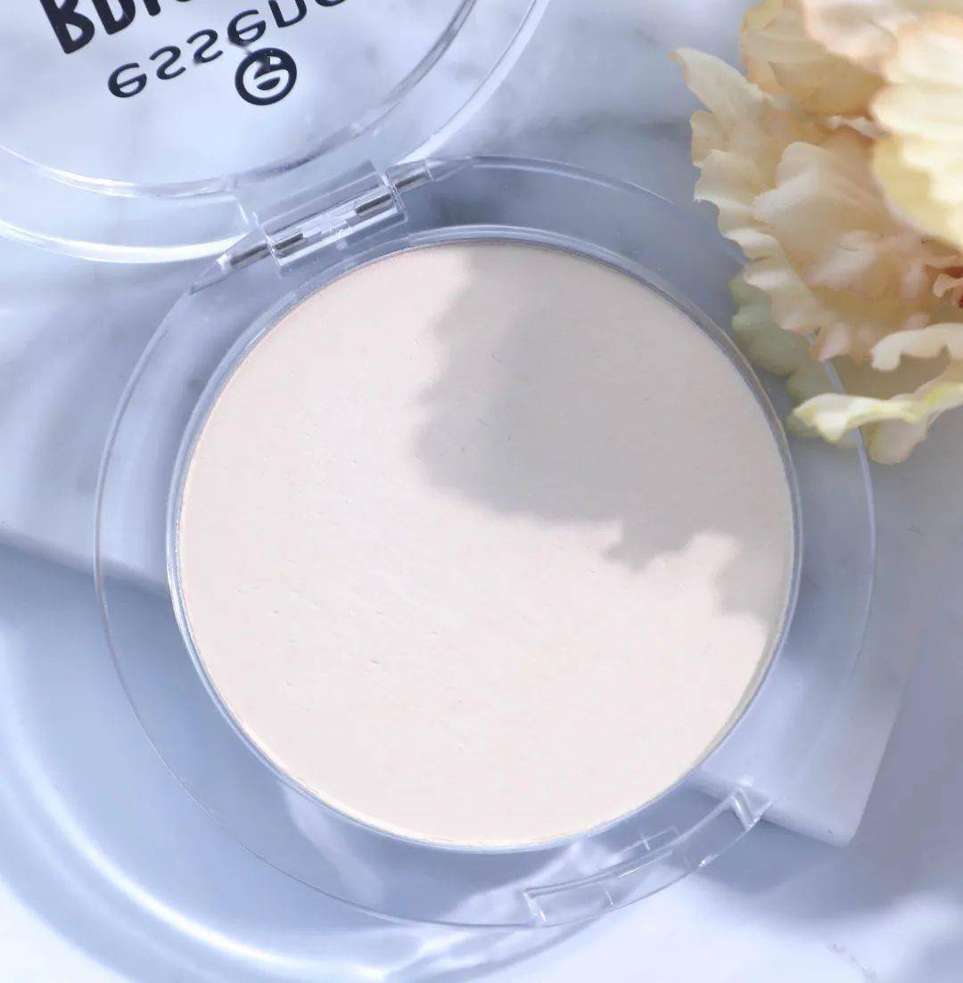 效果|底妆这样画，就是传说中的第二层皮肤了？