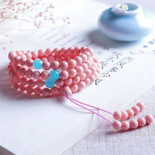 莫桑|一凡：他用廉价珠宝，白嫖小三？本是地摊货，假装高贵为哪般……