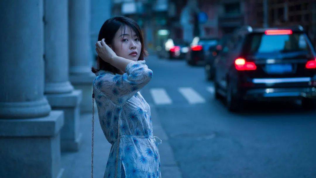 镜头|让你的被摄者充满自信，拍摄女性自然又上镜的12个方法