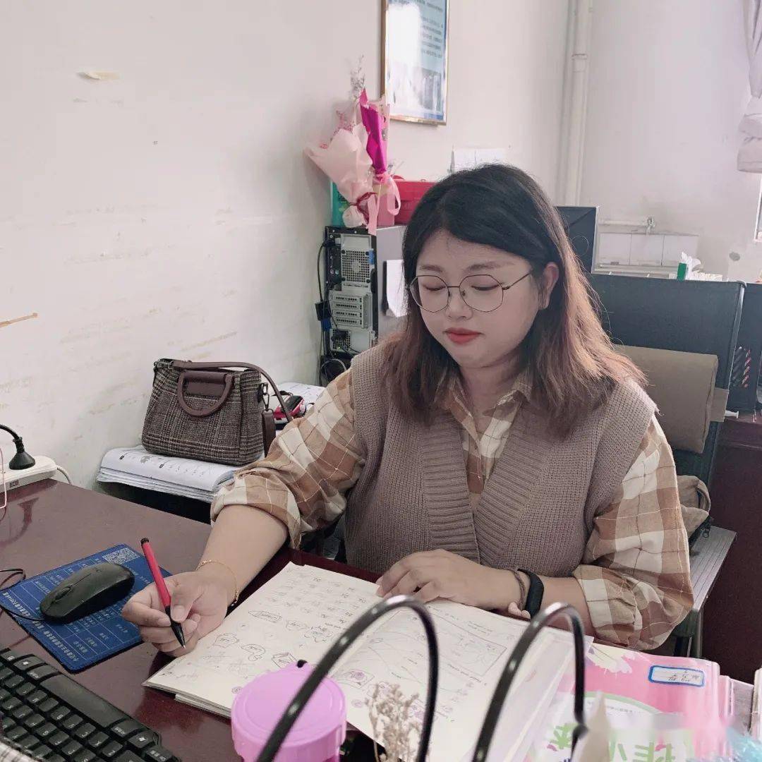 嘉善县城西小学"梓雅"教师优秀事迹展示——唐欢欢老师