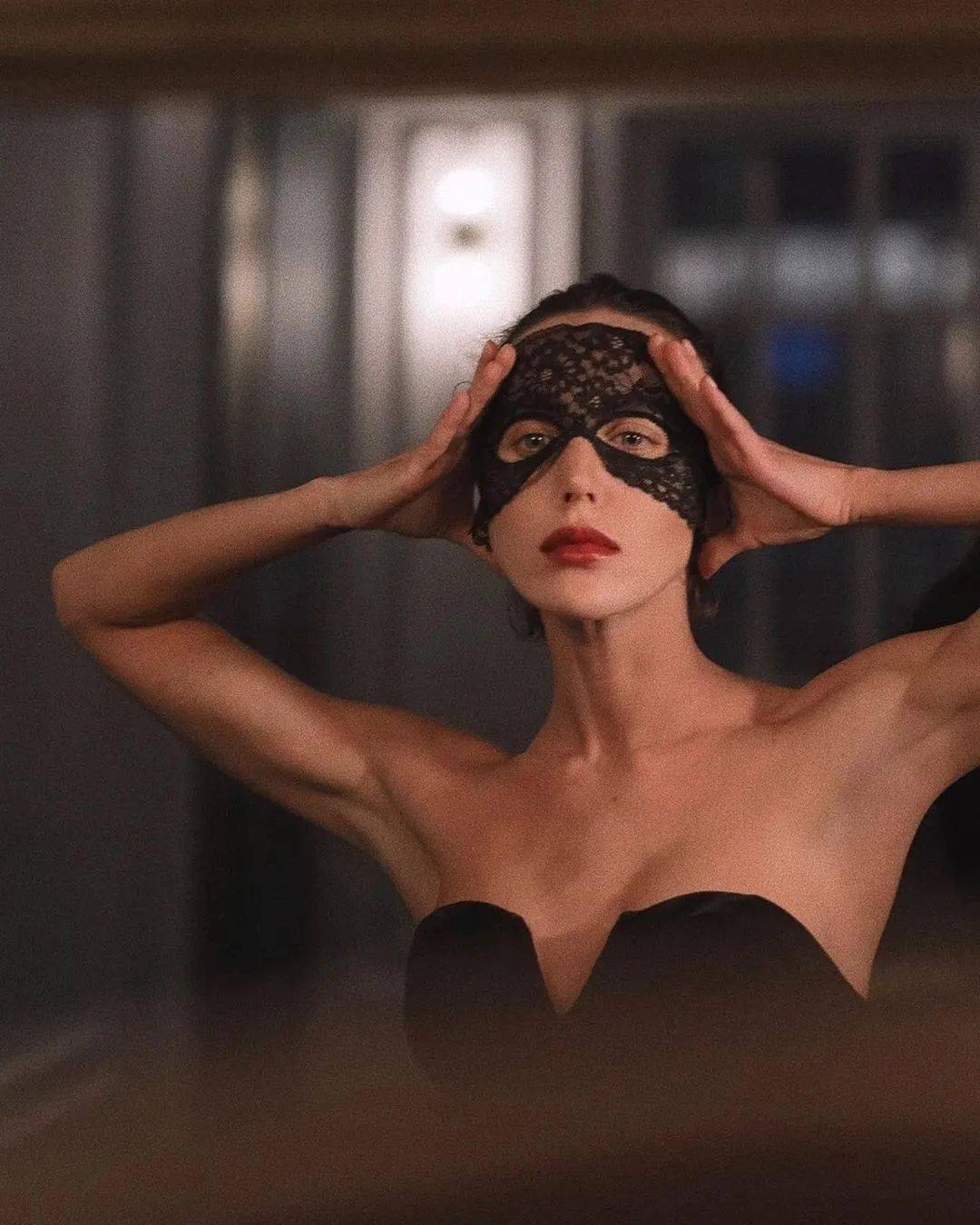 醉意|微醺美人 几分温热的醉意 几分疏离