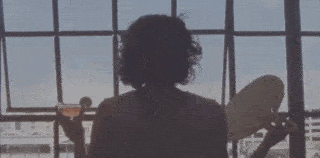 醉意|微醺美人 几分温热的醉意 几分疏离