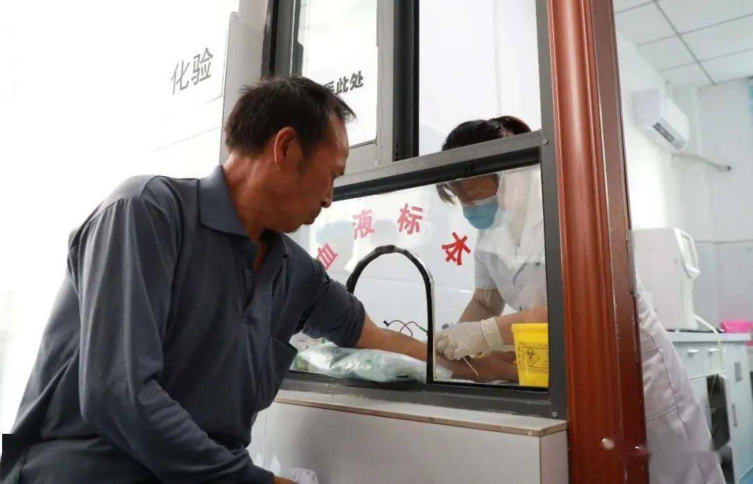 
大龙开发区：大事小事有着落 新住民安身立命：ayx官网(图5)