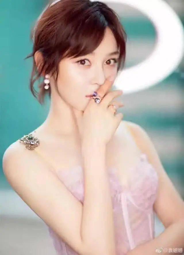 头发|从短发到长发的过渡期,这些发型让你美美度过~