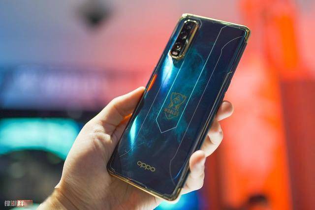 除了发布oppo智能电视s1,oppo智能电视r1,声学旗舰oppo enco x真无线