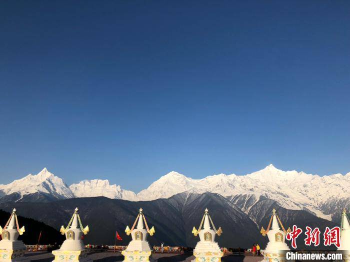 史吾堆|“后疫情时代”云南迪庆升级梅里雪山旅游 打造世界级雪山小镇