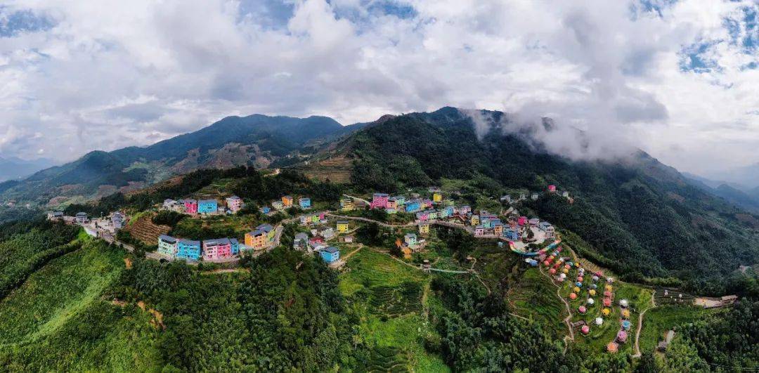 绿盈乡村 | 漳州市华安县新圩镇官畲村:种茶富民 旅游