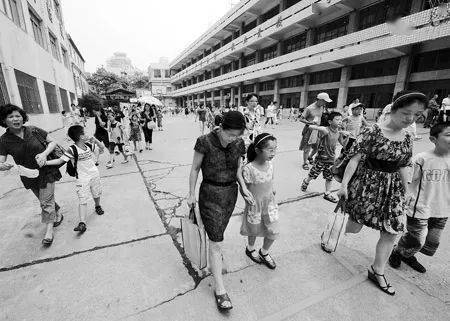 2020年四年级下期末_确定了!肇庆市2020年春季学期小学一至四年级返校时(2)