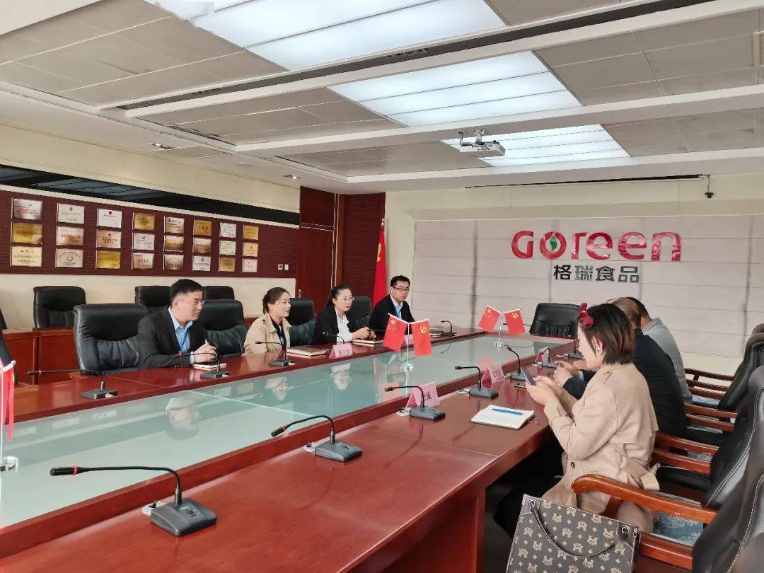 临沂科技职业学院校企合作办主任夏广青先生围绕学校的专业特色,师资