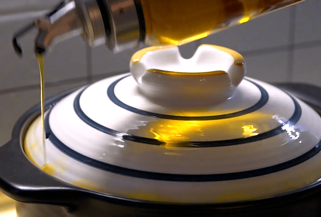 香菇|热呼呼的煲仔饭来啦，做法简单又温暖，快点给家人安排吧天凉了