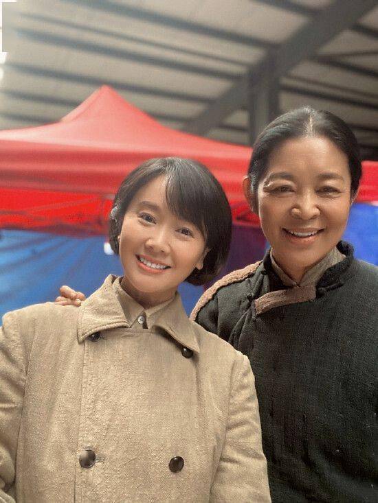 近照|61岁倪萍素颜近照曝光 气质优雅大方