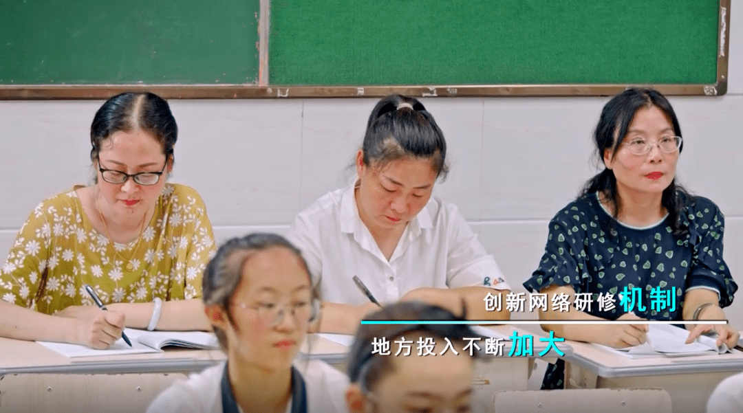 gdp初级教学视频_初级会计证书图片