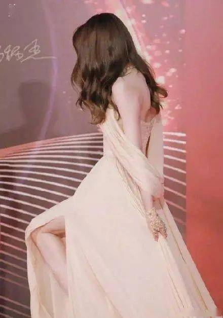 肌肤|小日常 | 比起添冬装,眼下更重要的是……