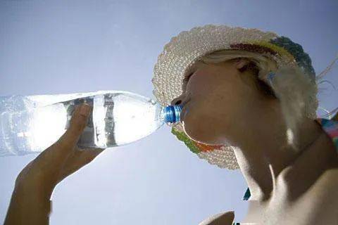 什么时候天气干燥 6aed14a046e948e89cbc3516476f5117.jpeg