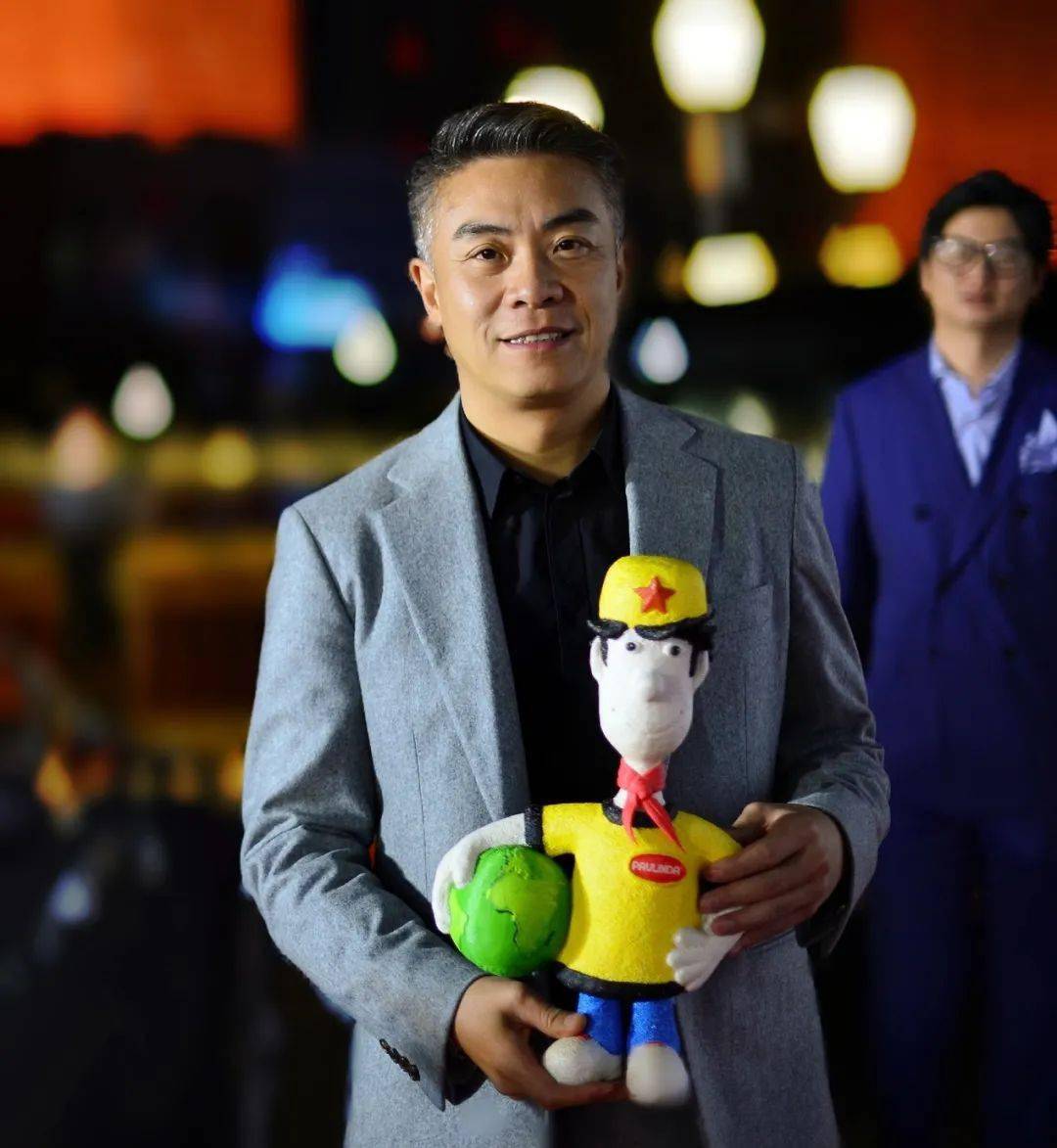 外滩|三江前浪推后浪！时尚浪潮在1844年开埠的老外滩，蜿蜒流转…