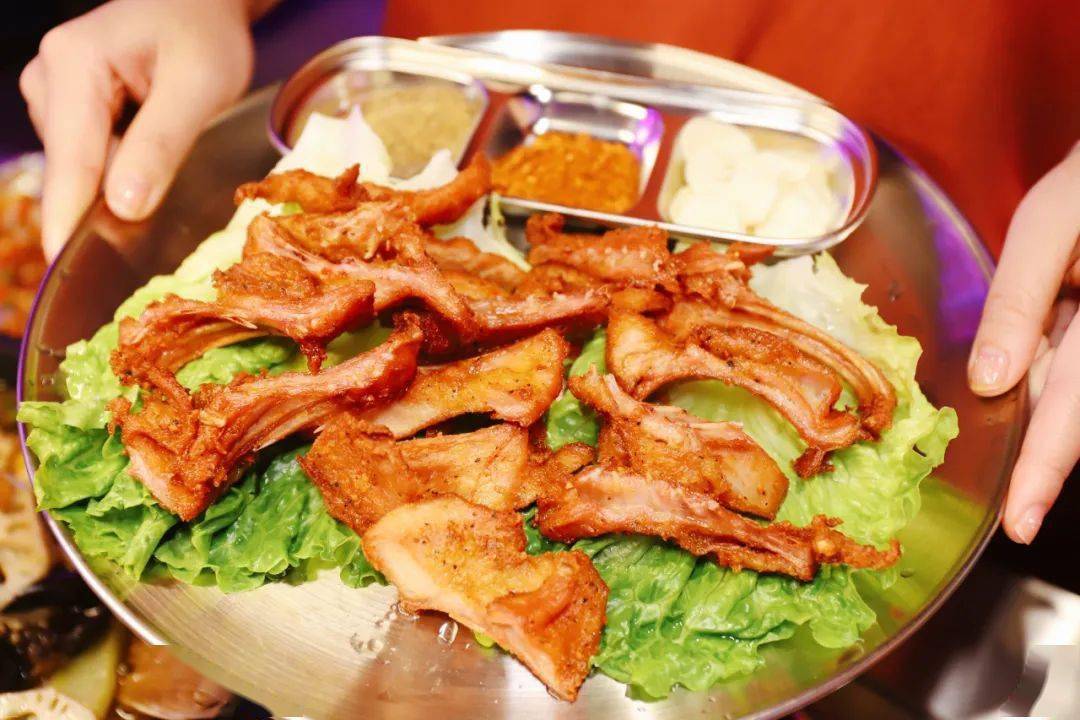 鲳鱼|还一堆人叫好！福州这个老板“逼良为鲳”