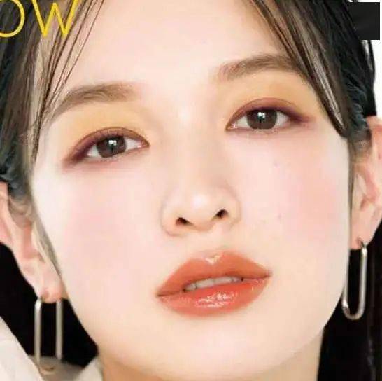 眼影|快速完妆零技巧，1分钟搞定眼影~！