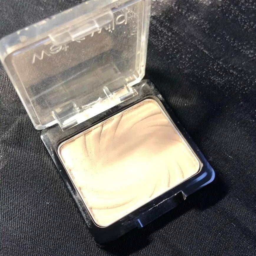 眼影|快速完妆零技巧，1分钟搞定眼影~！